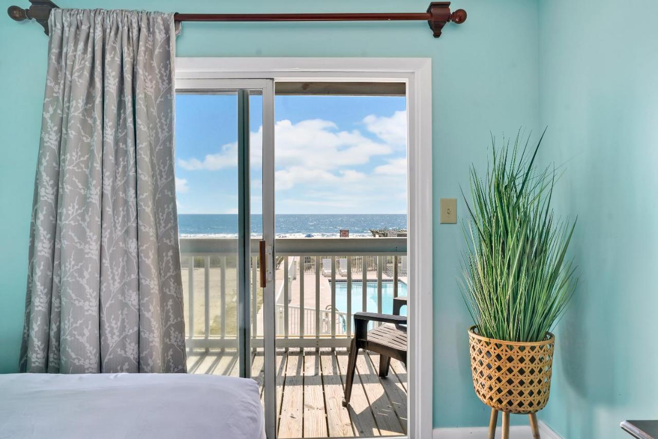 Motel Admiral'S Quarters Kure Beach Exteriér fotografie